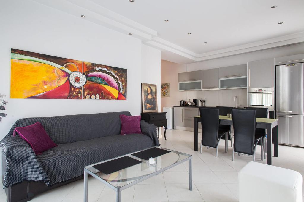 Glyfada Riviera Home Athen Exterior foto